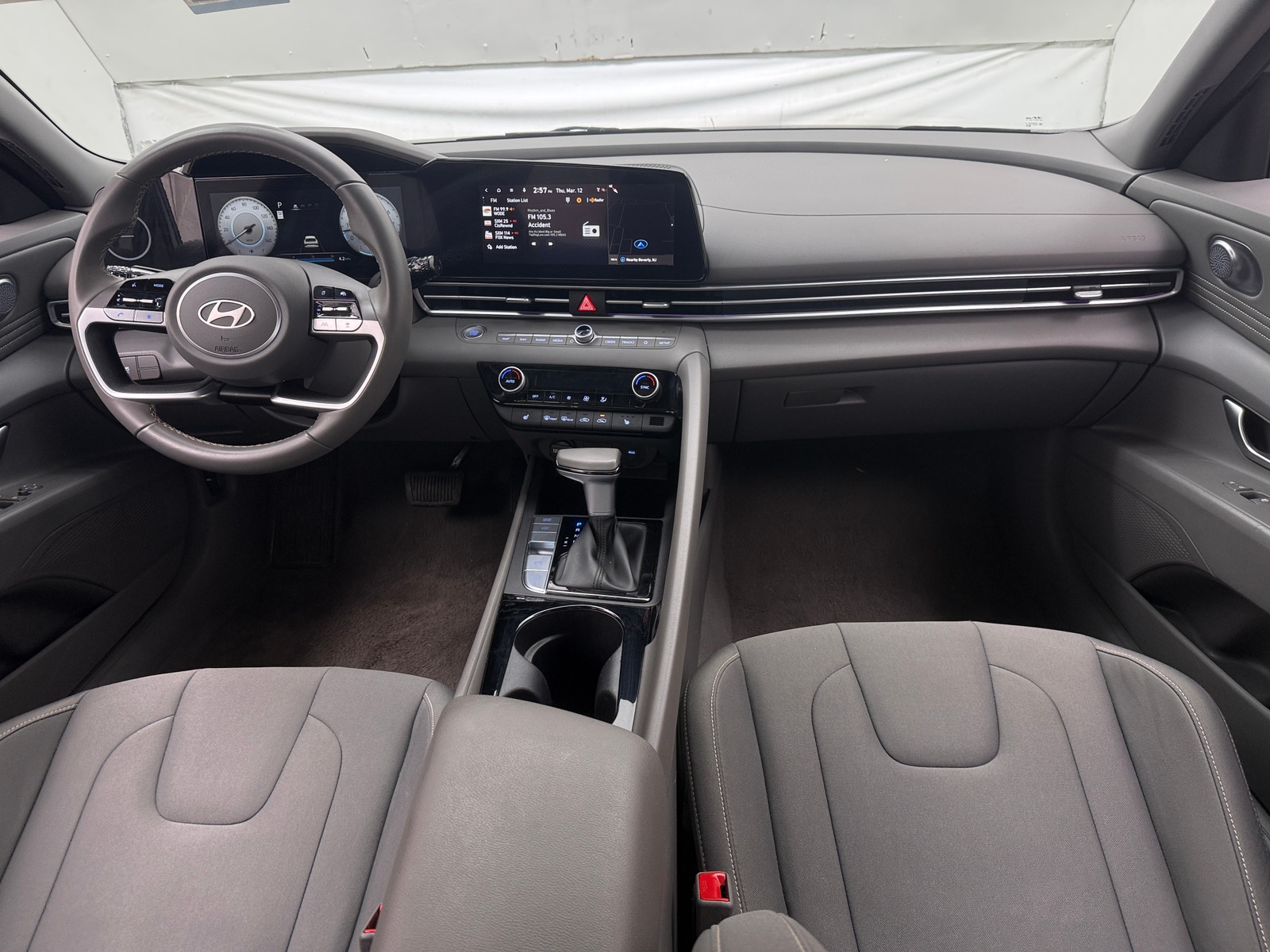 Thumbnail: 2025 Hyundai Elantra - 3