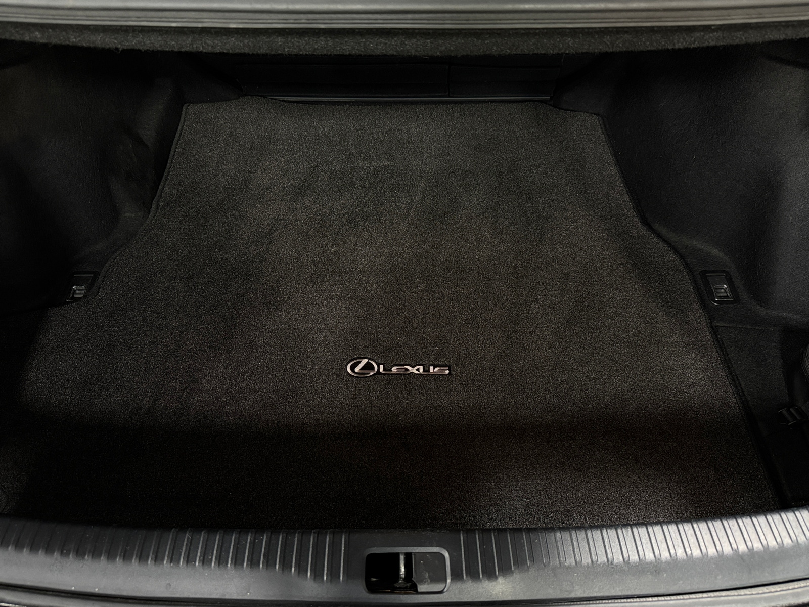 Thumbnail: 2014 Lexus IS - 6