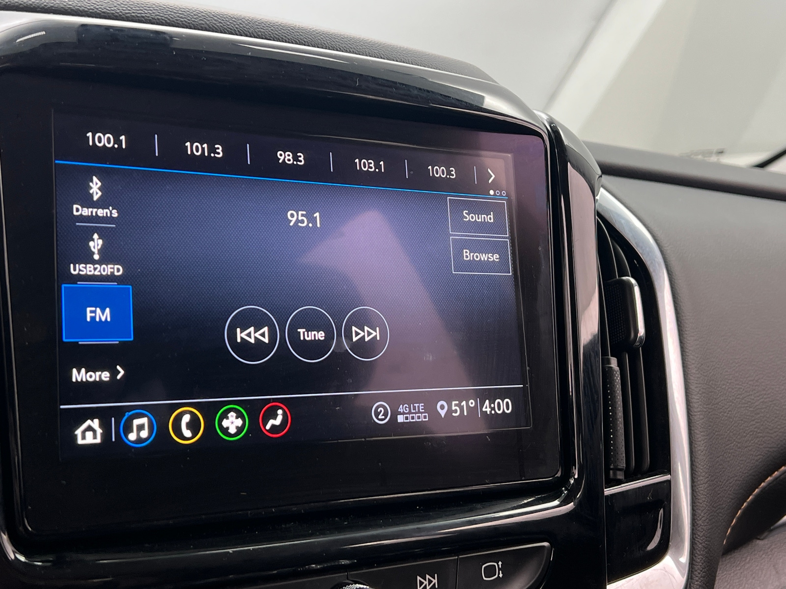 Thumbnail: 2021 Chevrolet Traverse - 4