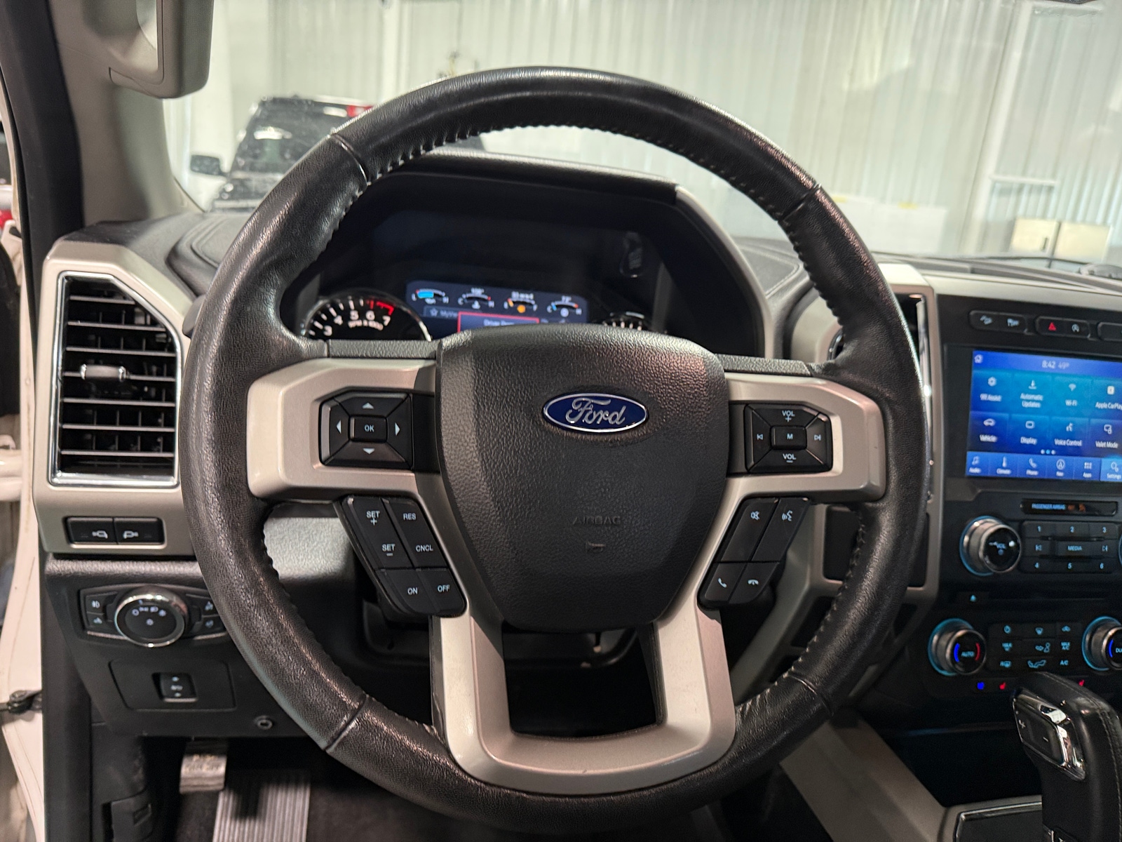 Thumbnail: 2017 Ford Econoline - 4