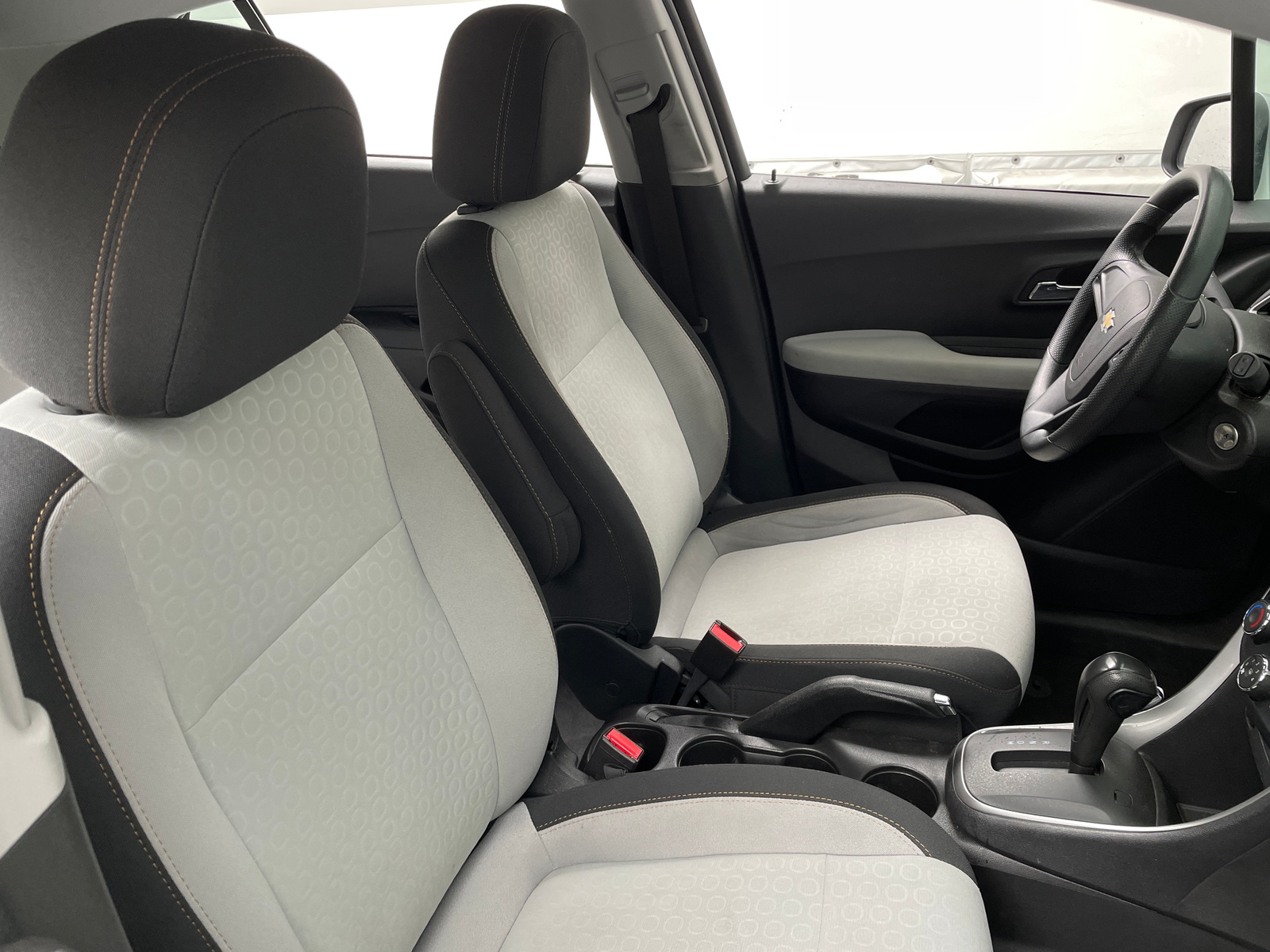 Thumbnail: 2018 Chevrolet Trax - 2