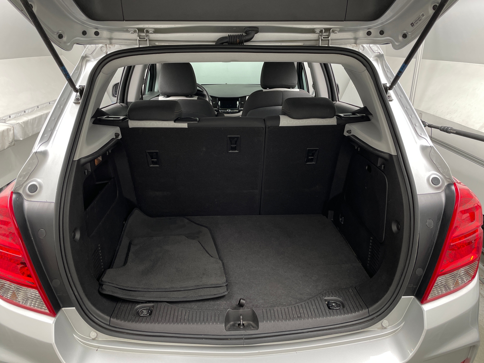 Thumbnail: 2018 Chevrolet Trax - 7