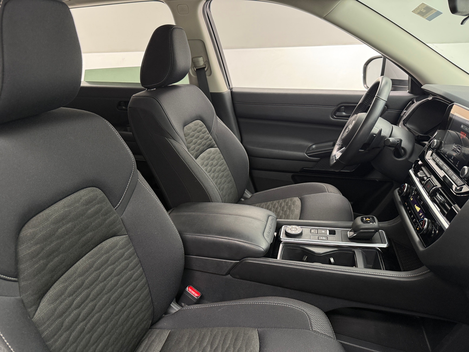 Thumbnail: 2025 Nissan Pathfinder - 2