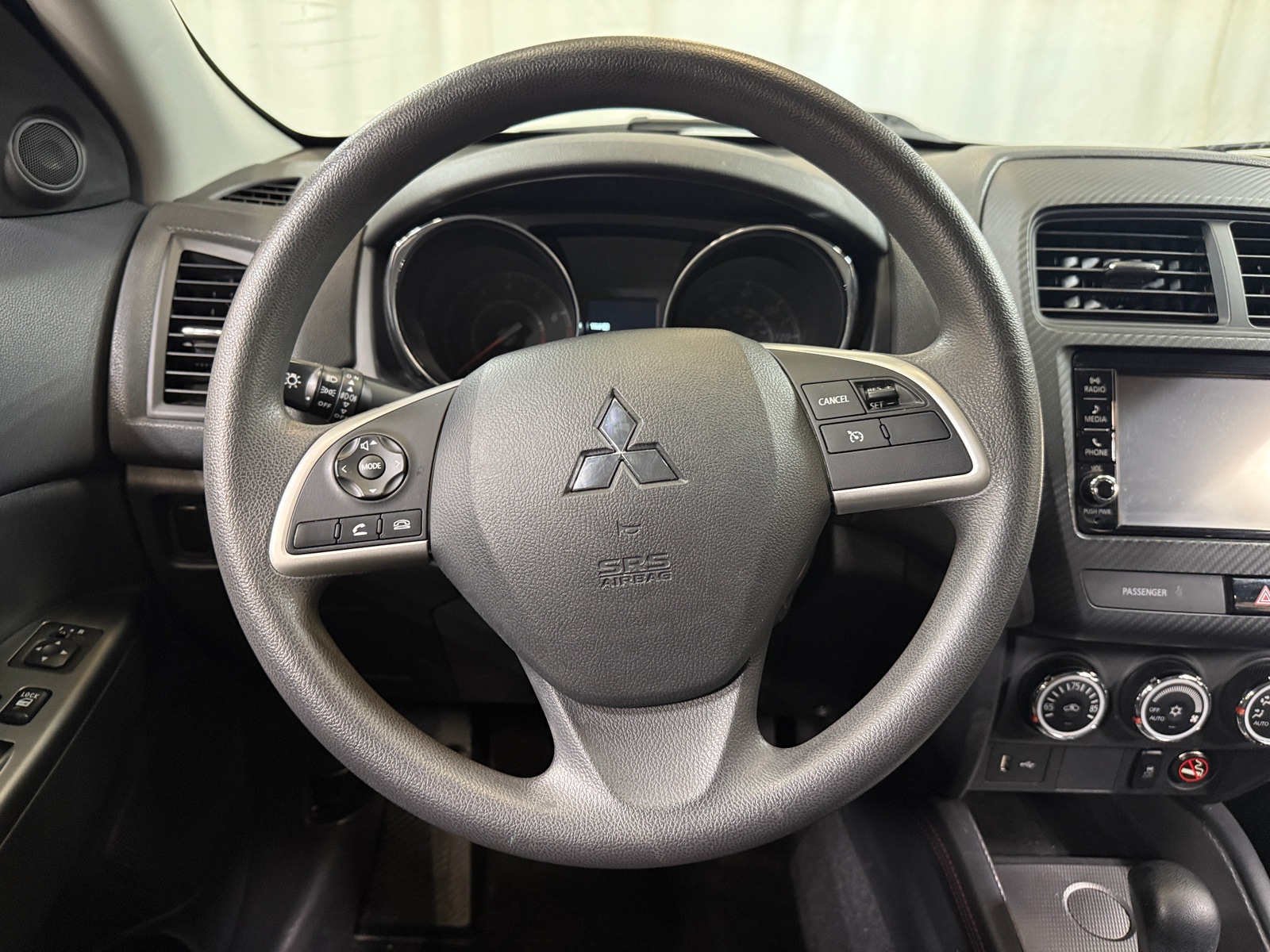 Thumbnail: 2018 Mitsubishi Outlander Sport - 5