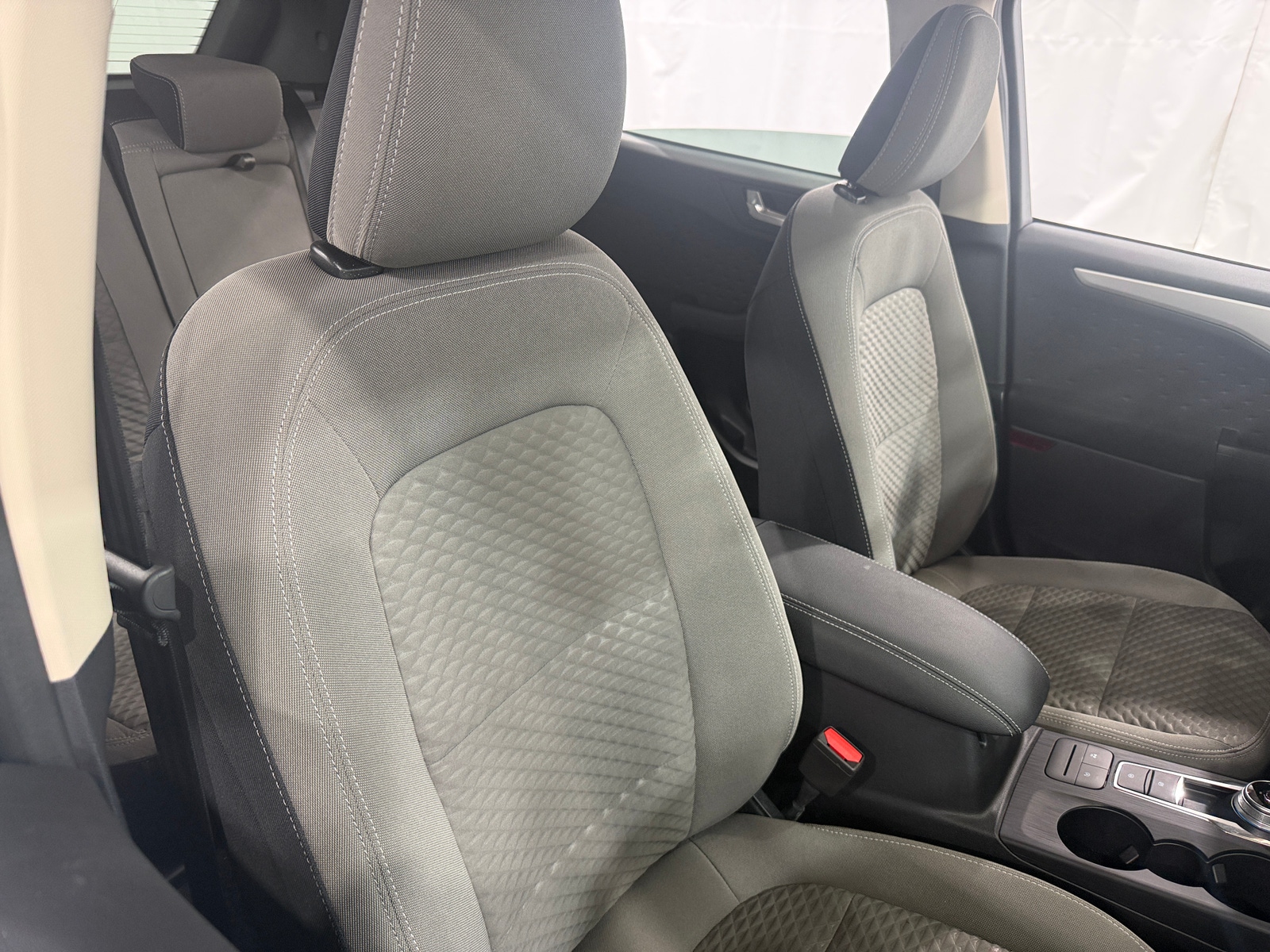 Thumbnail: 2020 Ford Escape - 2