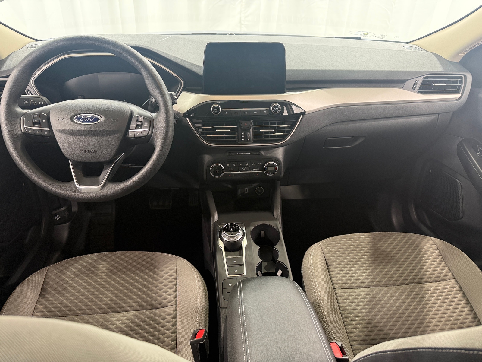 Thumbnail: 2020 Ford Escape - 3