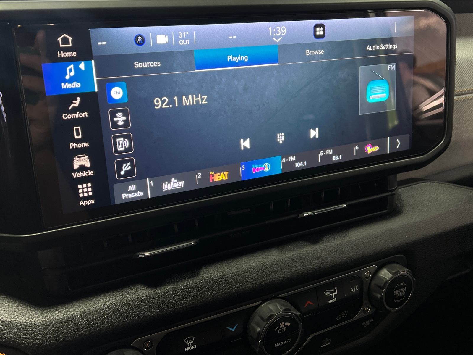 Thumbnail: 2025 Jeep Wrangler - 4