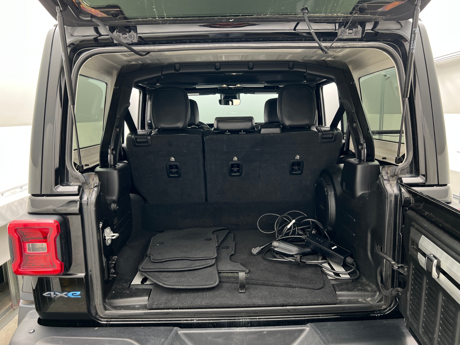 Thumbnail: 2021 Jeep Wrangler - 7