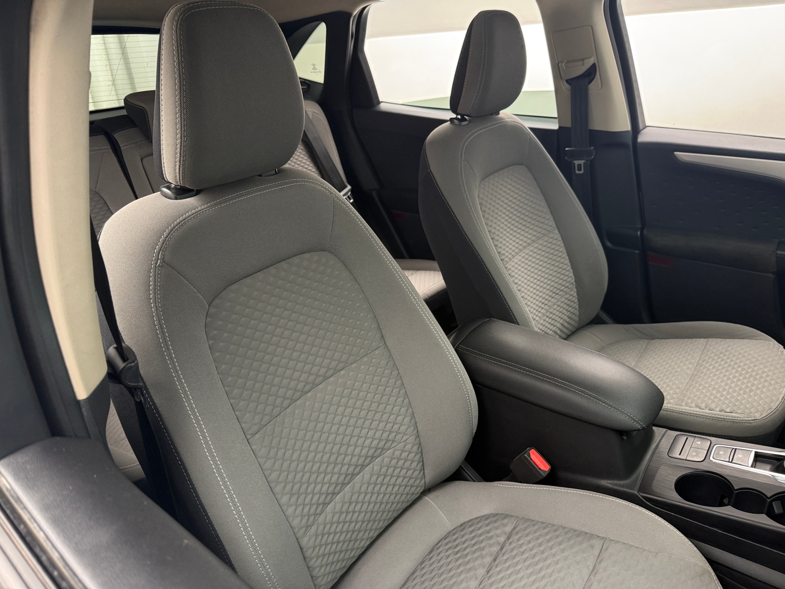 Thumbnail: 2020 Ford Escape - 2