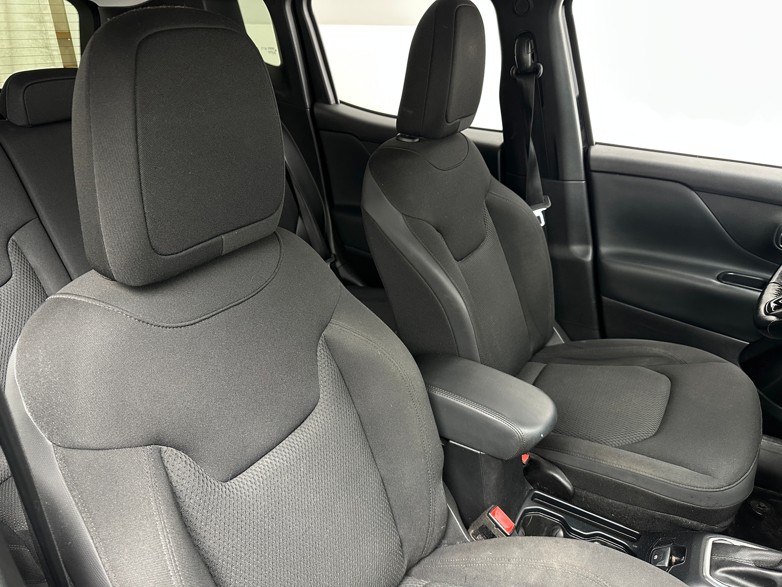 Thumbnail: 2018 Jeep Renegade - 2