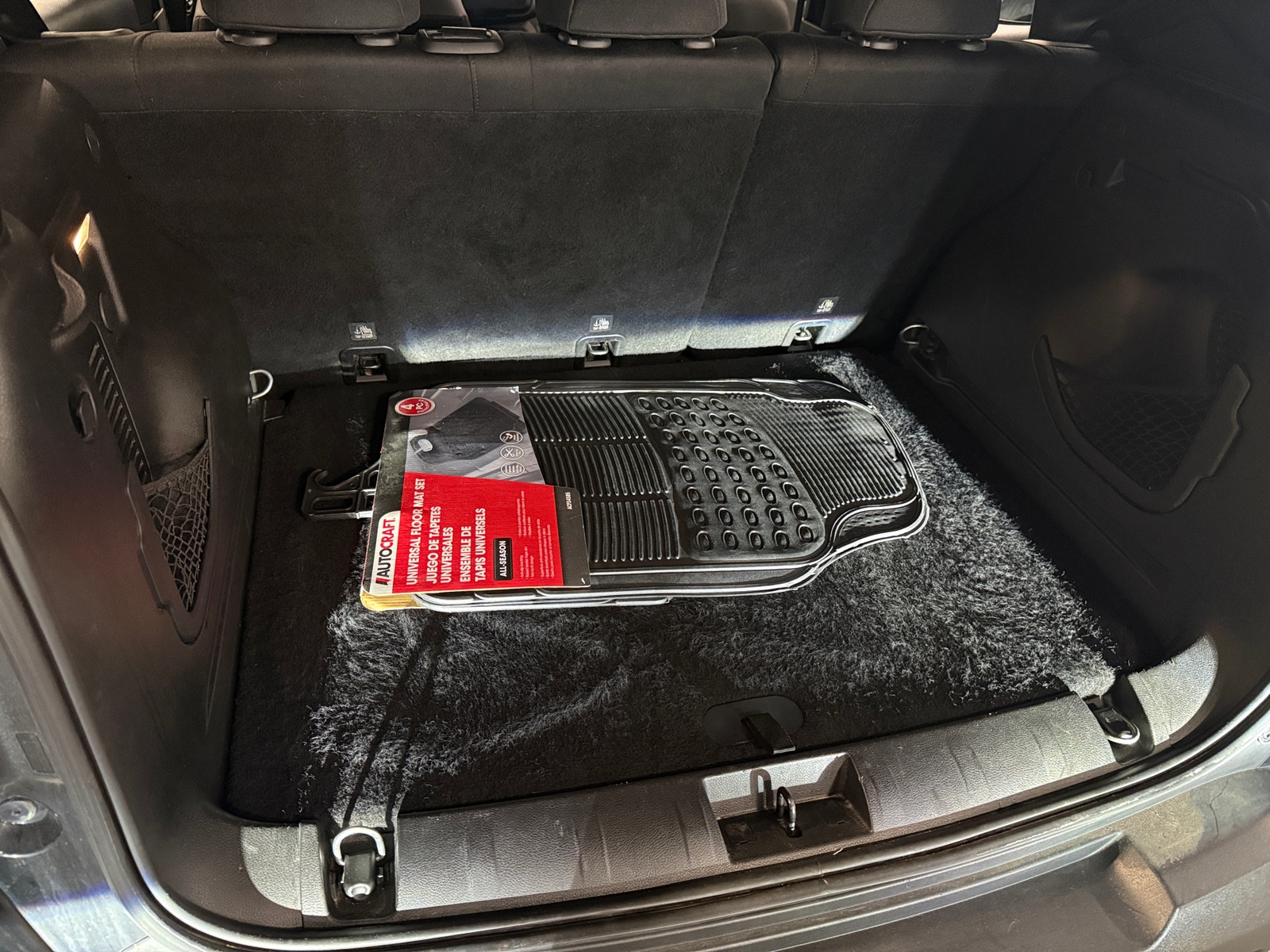 Thumbnail: 2018 Jeep Renegade - 7