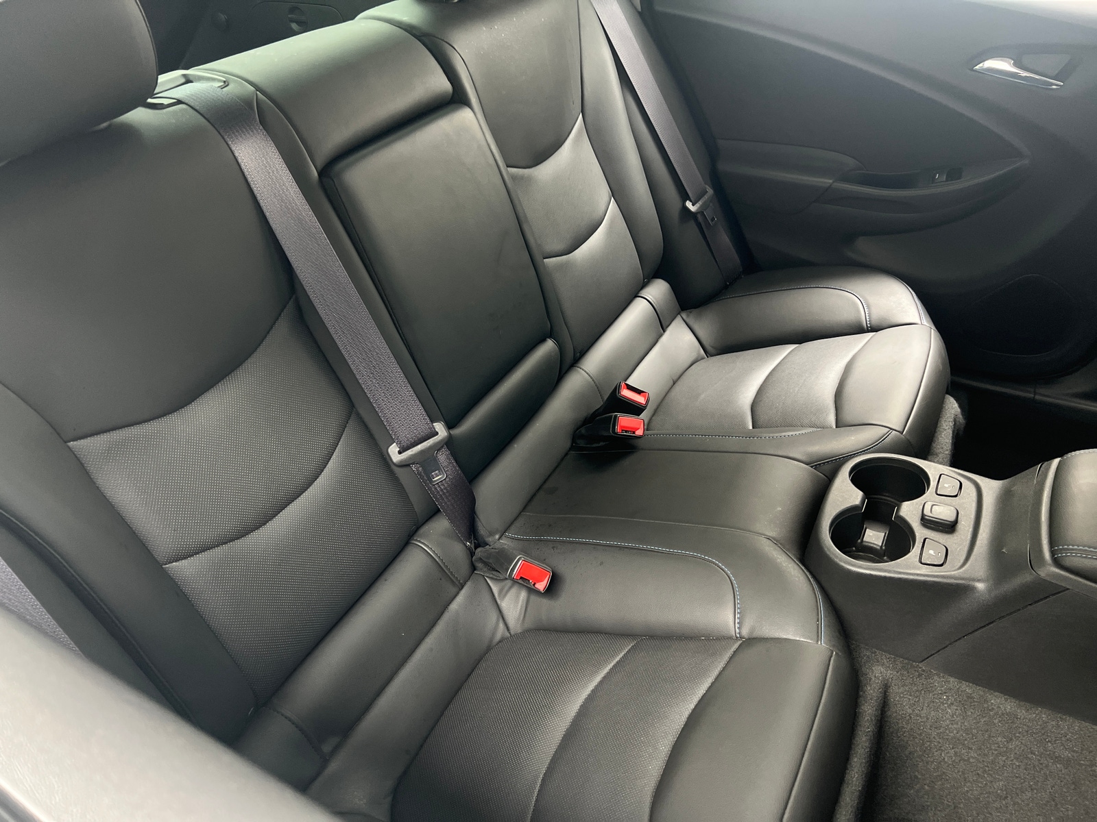 Thumbnail: 2016 Chevrolet Volt - 5