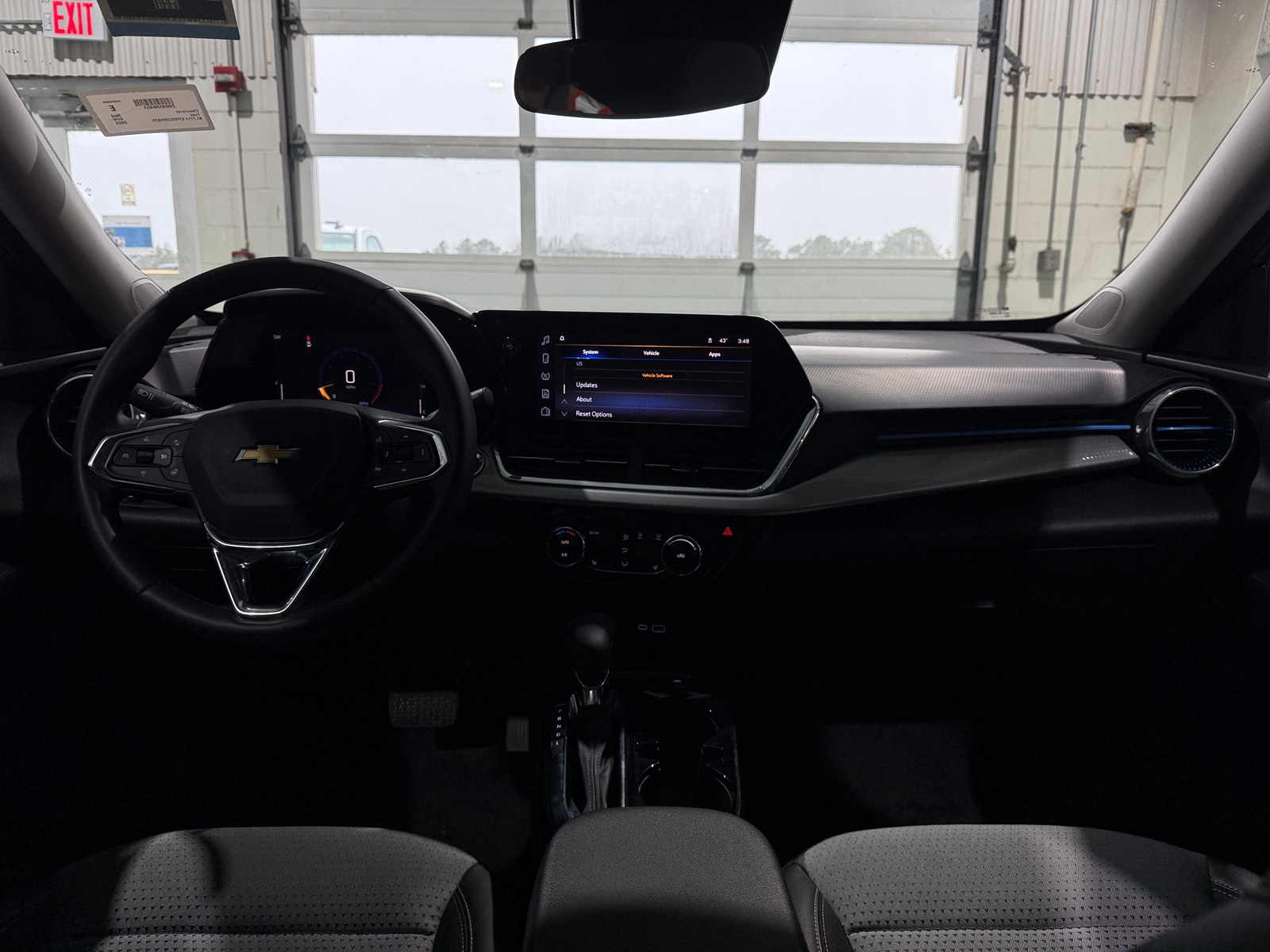 Thumbnail: 2025 Chevrolet Trax - 3