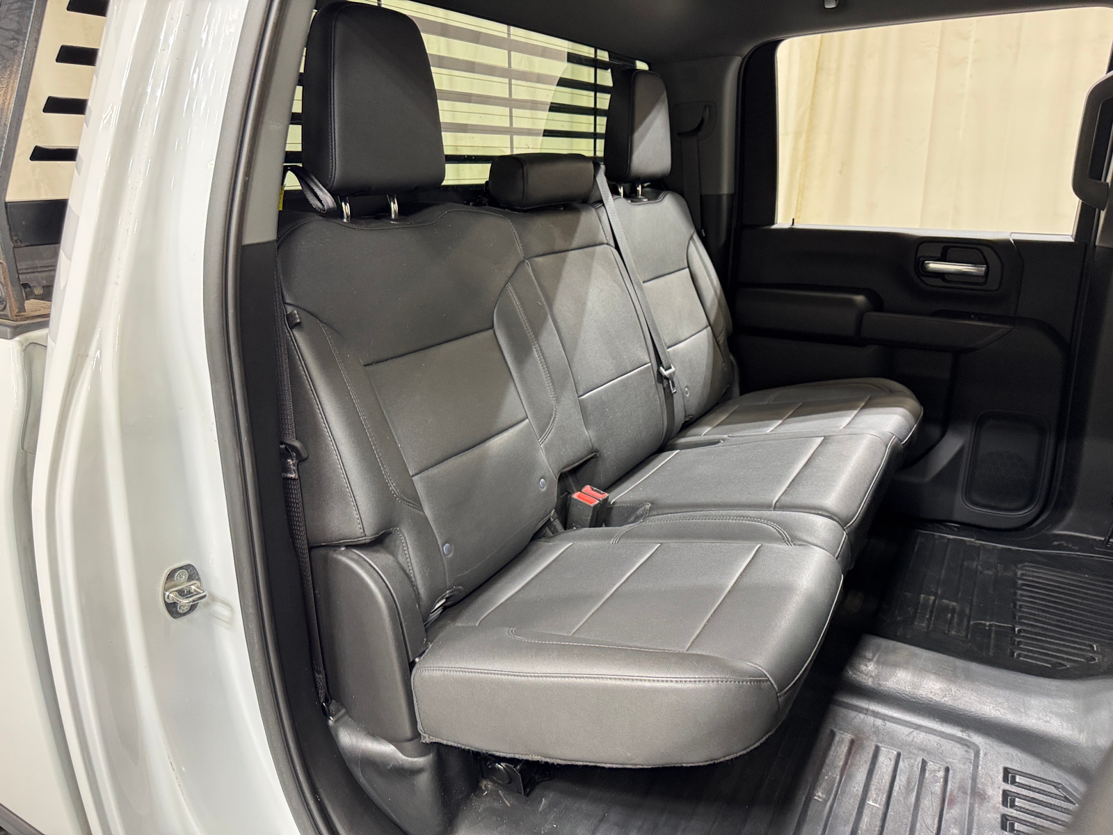 Thumbnail: 2024 Chevrolet Silverado 3500 - 6