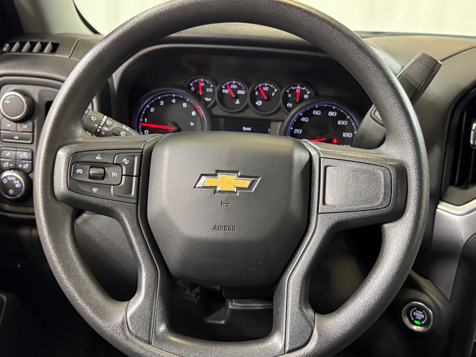 Thumbnail: 2024 Chevrolet Silverado 3500 - 5