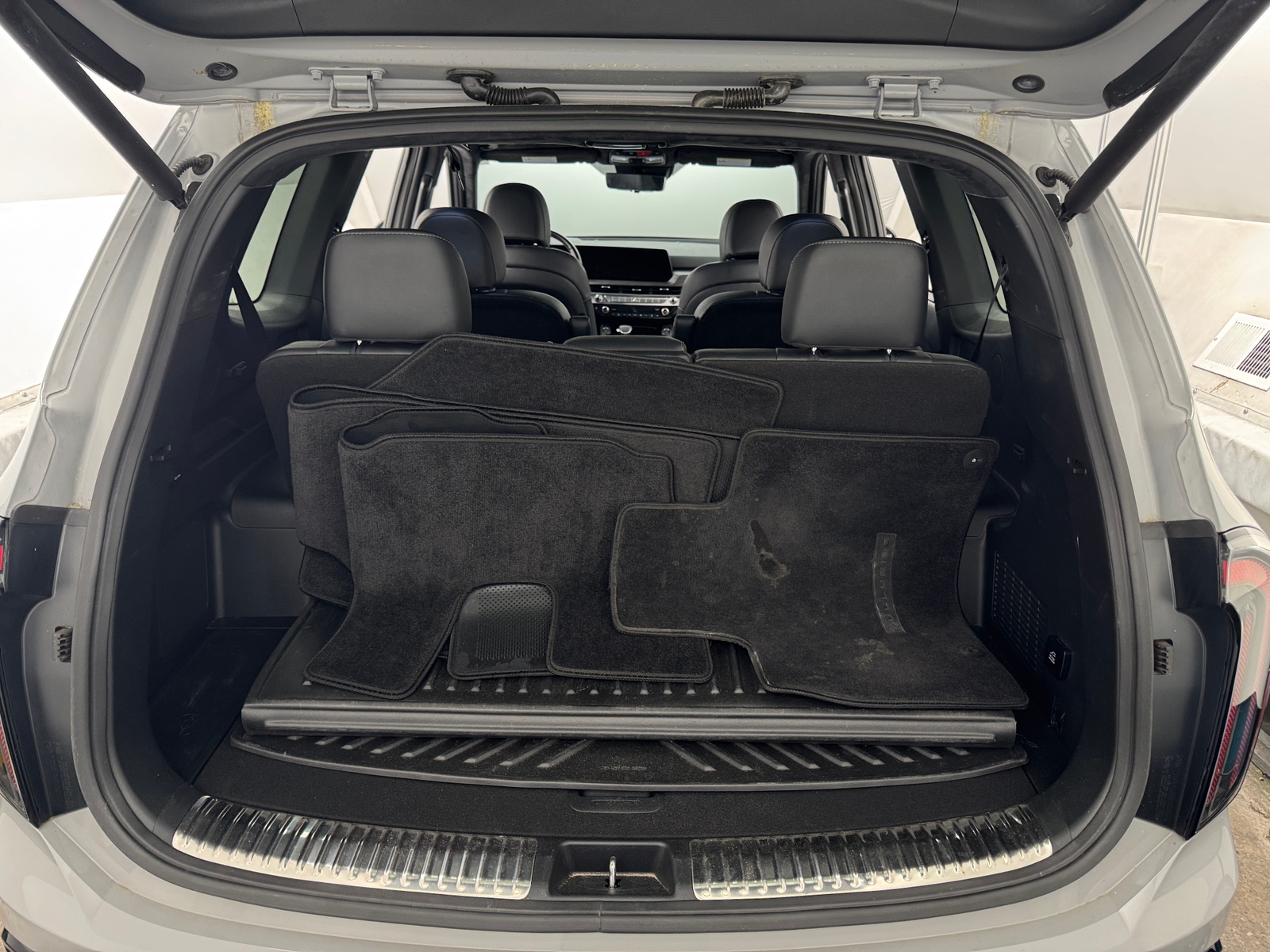 Thumbnail: 2023 Kia Telluride - 6