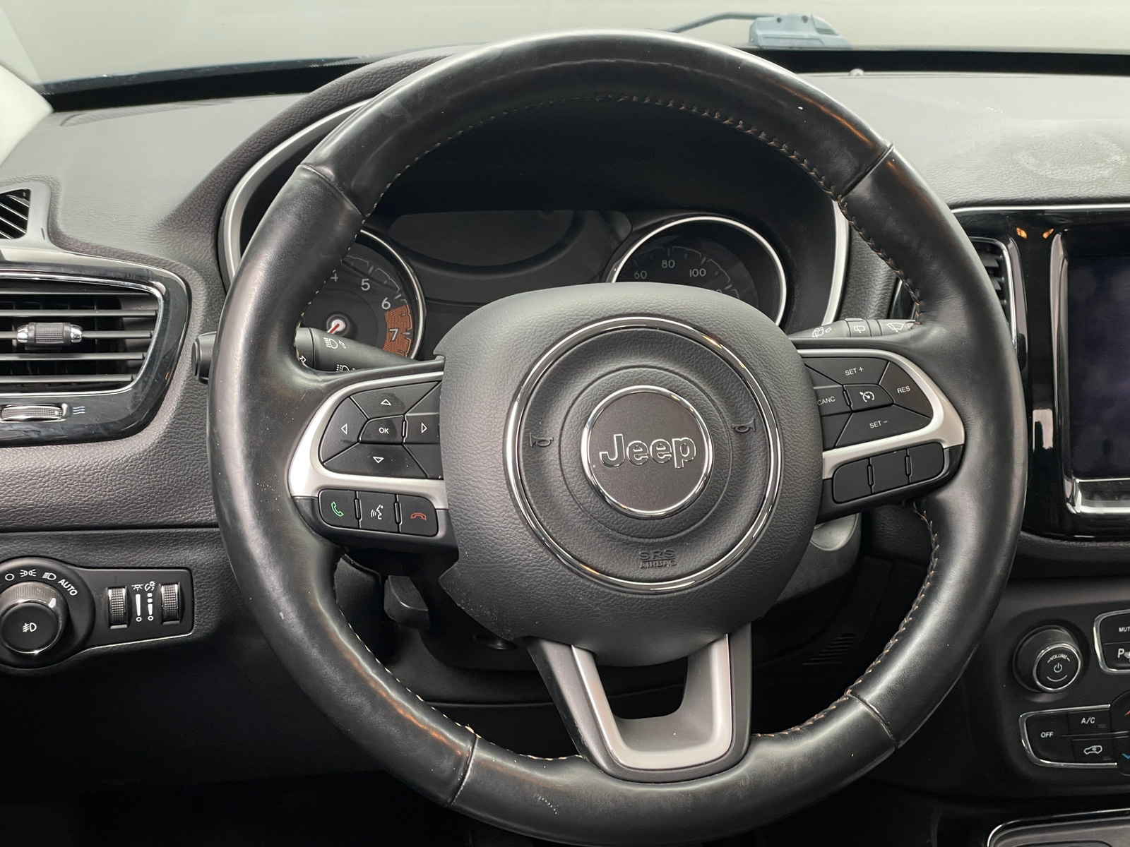 Thumbnail: 2018 Jeep Compass - 4