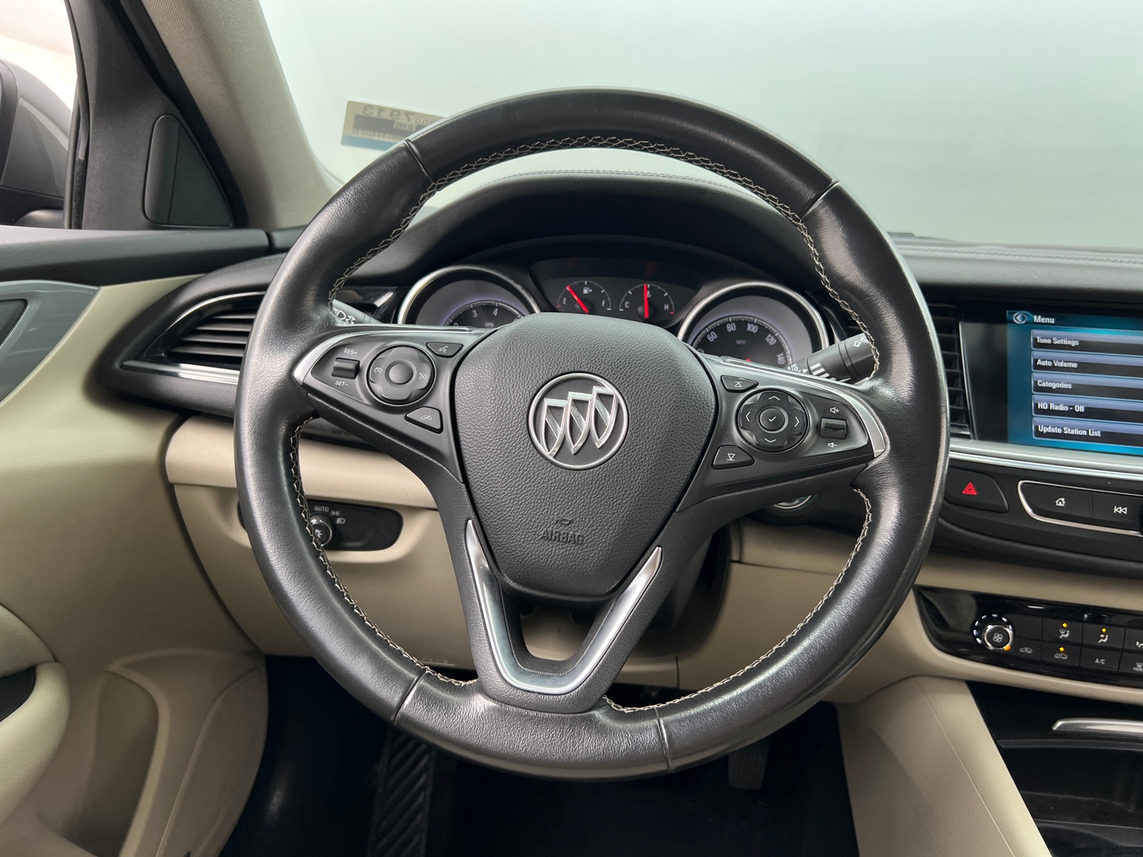 Thumbnail: 2018 Buick Regal - 5