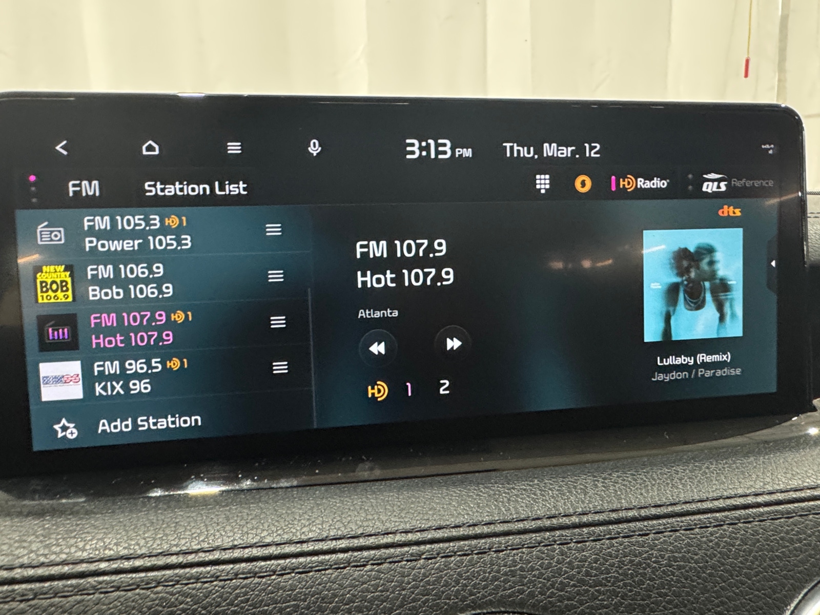 Thumbnail: 2023 Kia Stinger - 3