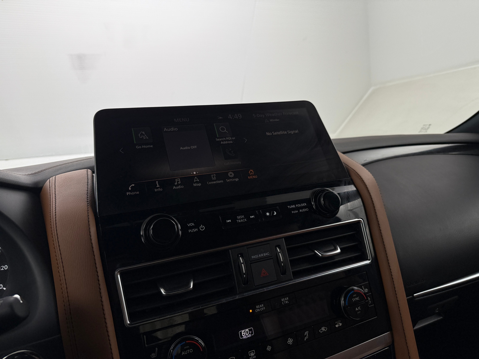 Thumbnail: 2022 INFINITI QX80 - 3