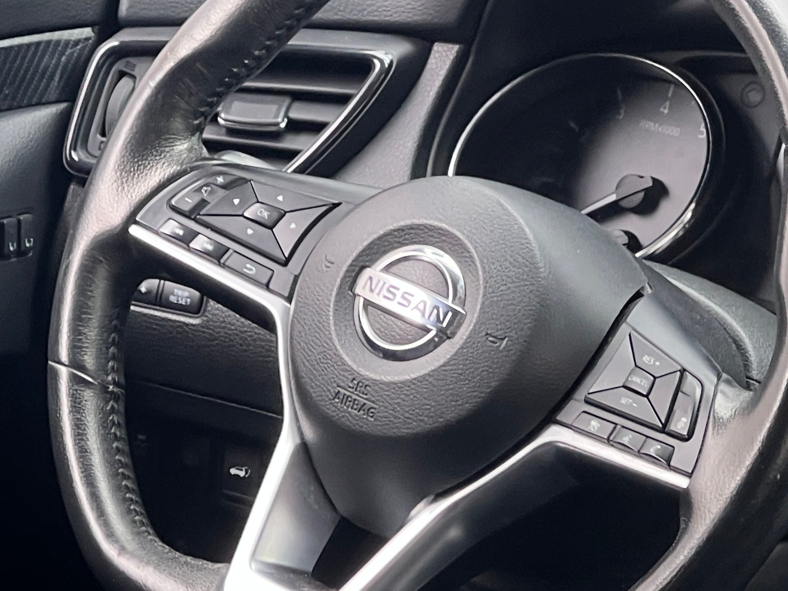 Thumbnail: 2018 Nissan Rogue - 5