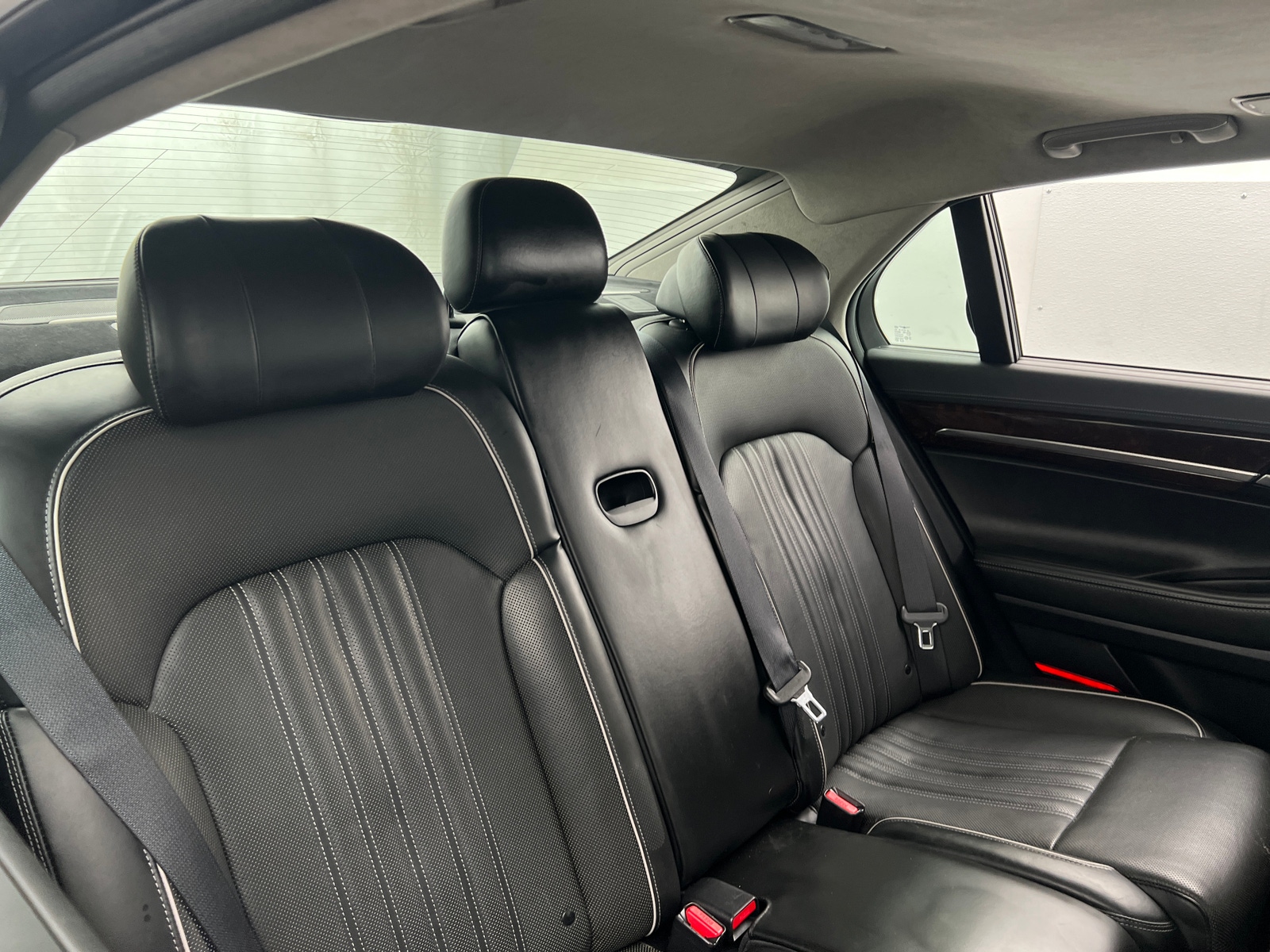 Thumbnail: 2018 Genesis G90 - 5