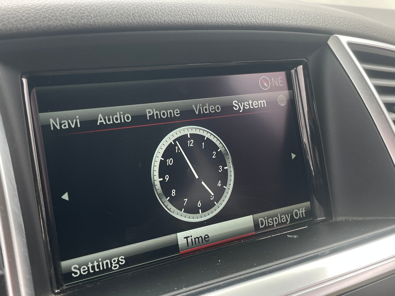 Thumbnail: 2015 Mercedes-Benz M-Class - 3