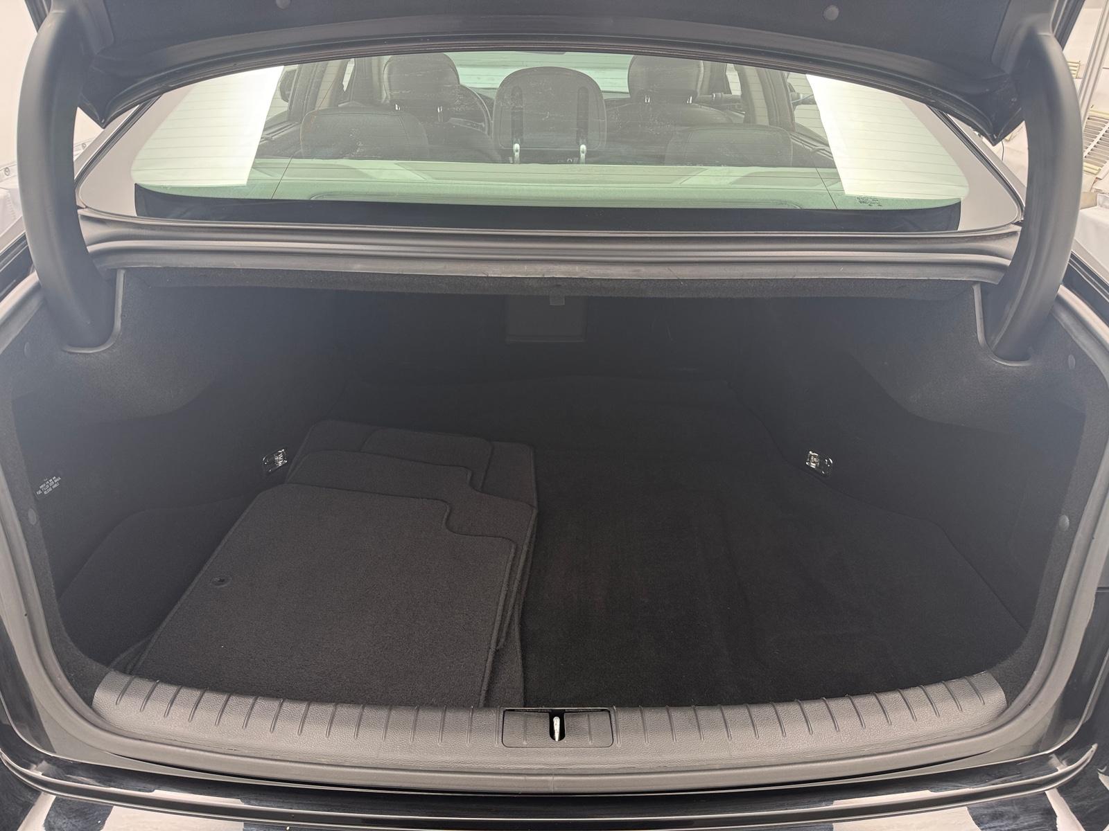 Thumbnail: 2018 Genesis G80 - 6