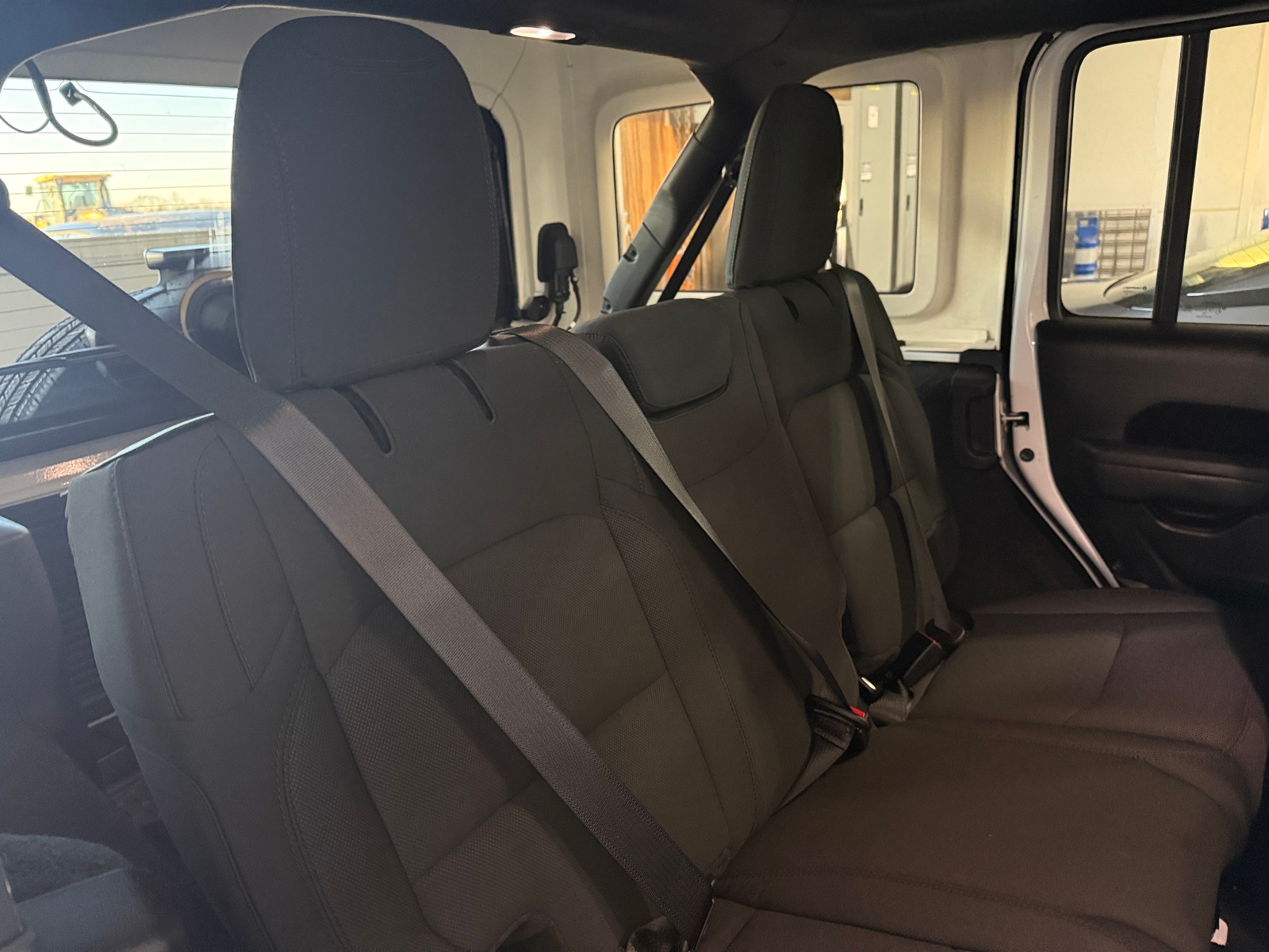 Thumbnail: 2022 Jeep Wrangler - 6