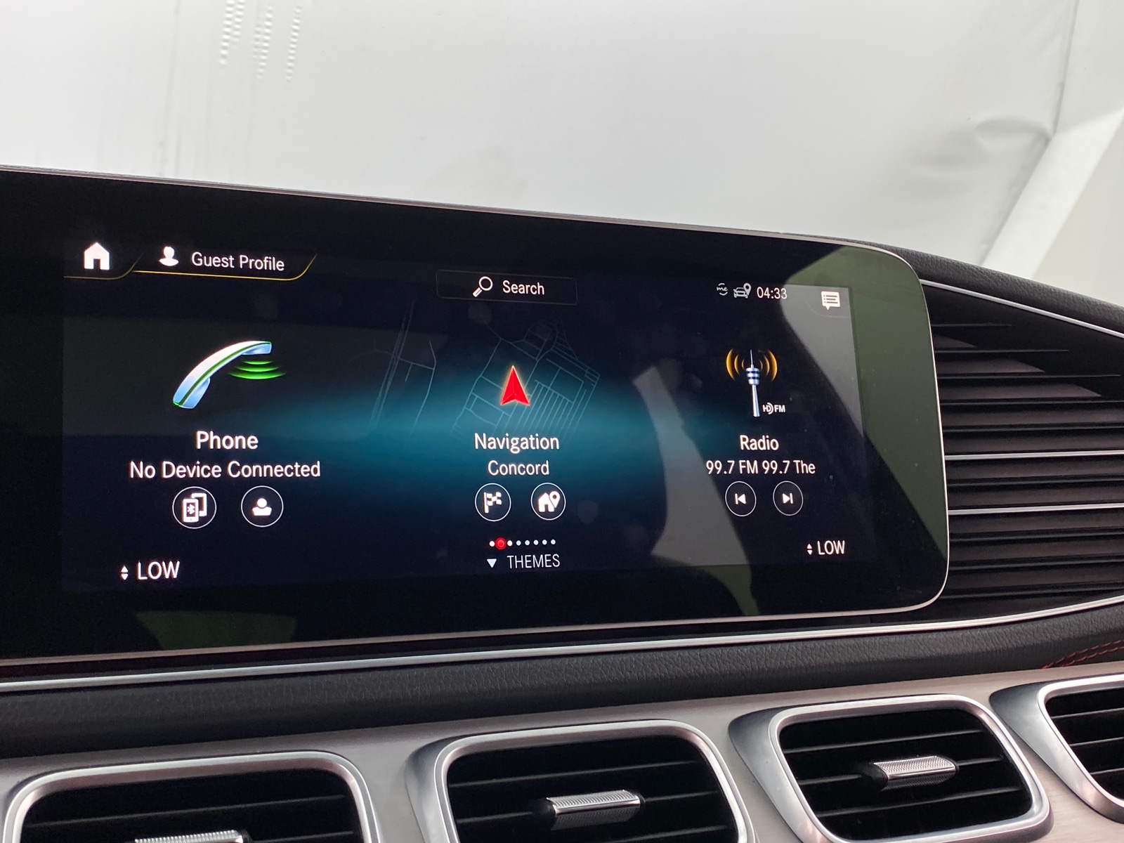 Thumbnail: 2023 Mercedes-Benz GLE - 3