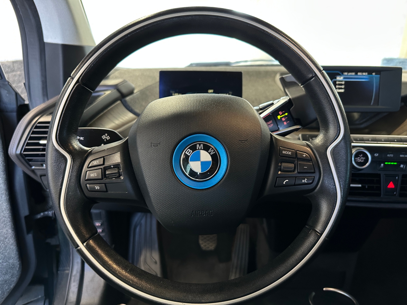 Thumbnail: 2017 BMW i3 - 5