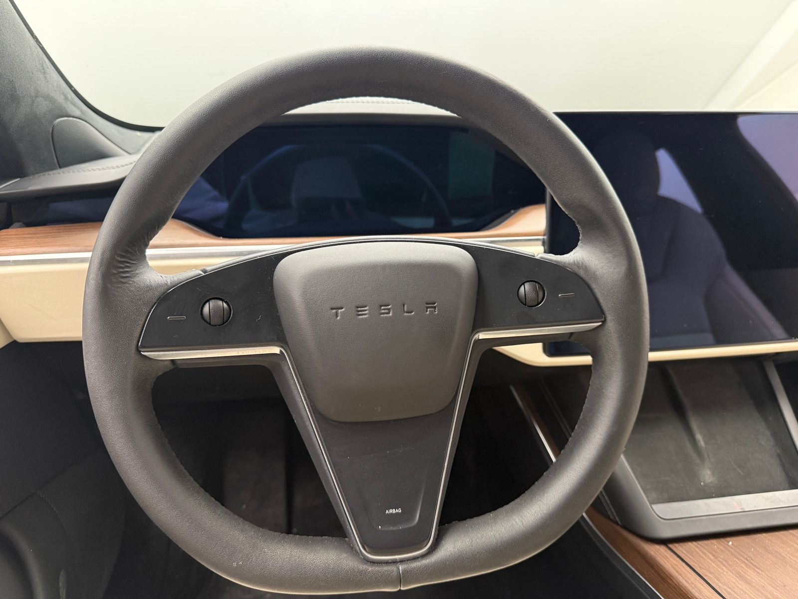 Thumbnail: 2023 Tesla Model S - 4