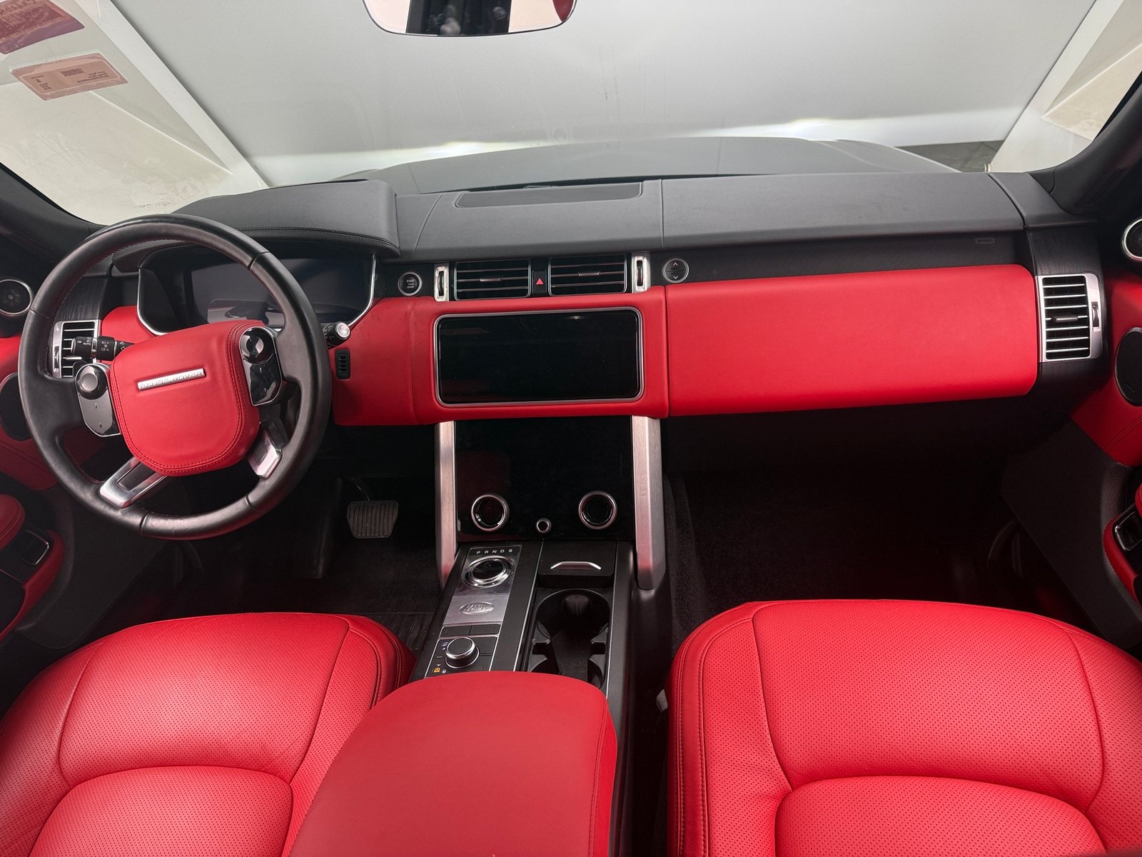 Thumbnail: 2018 Land Rover Range Rover - 2