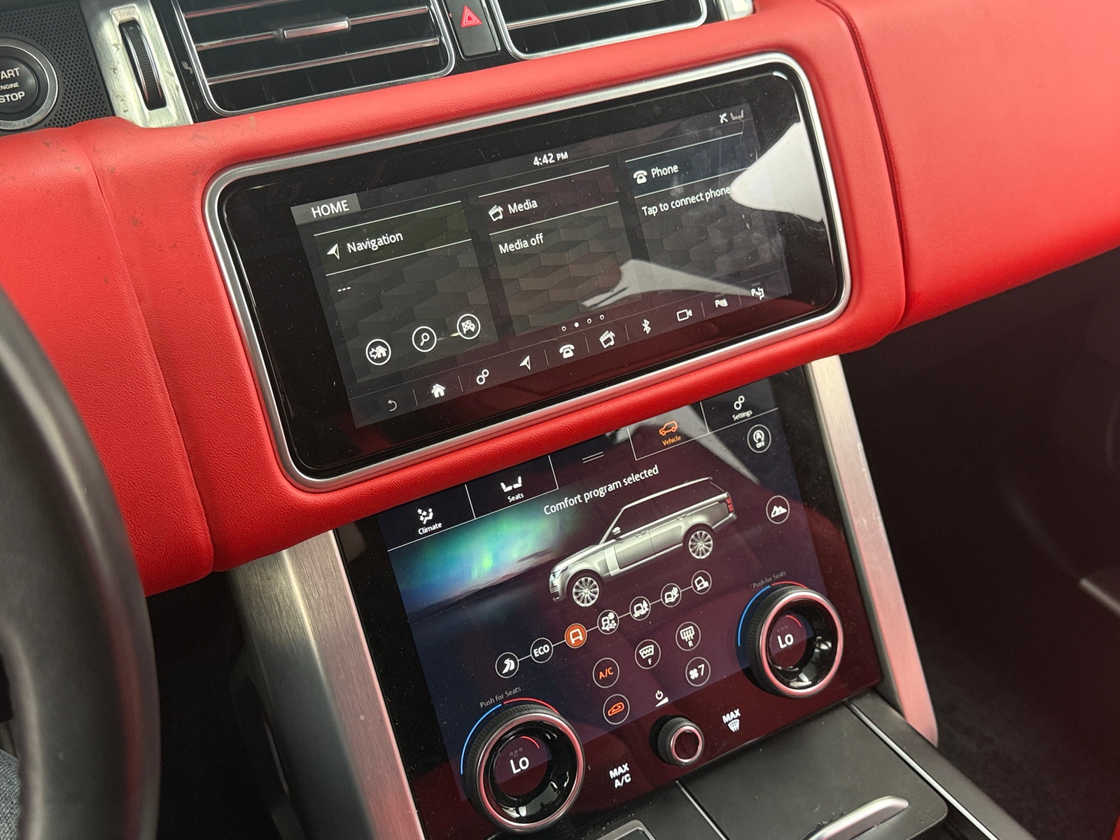 Thumbnail: 2018 Land Rover Range Rover - 3