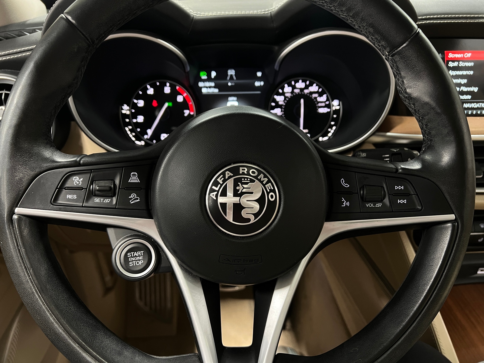 Thumbnail: 2019 Alfa Romeo Stelvio - 4