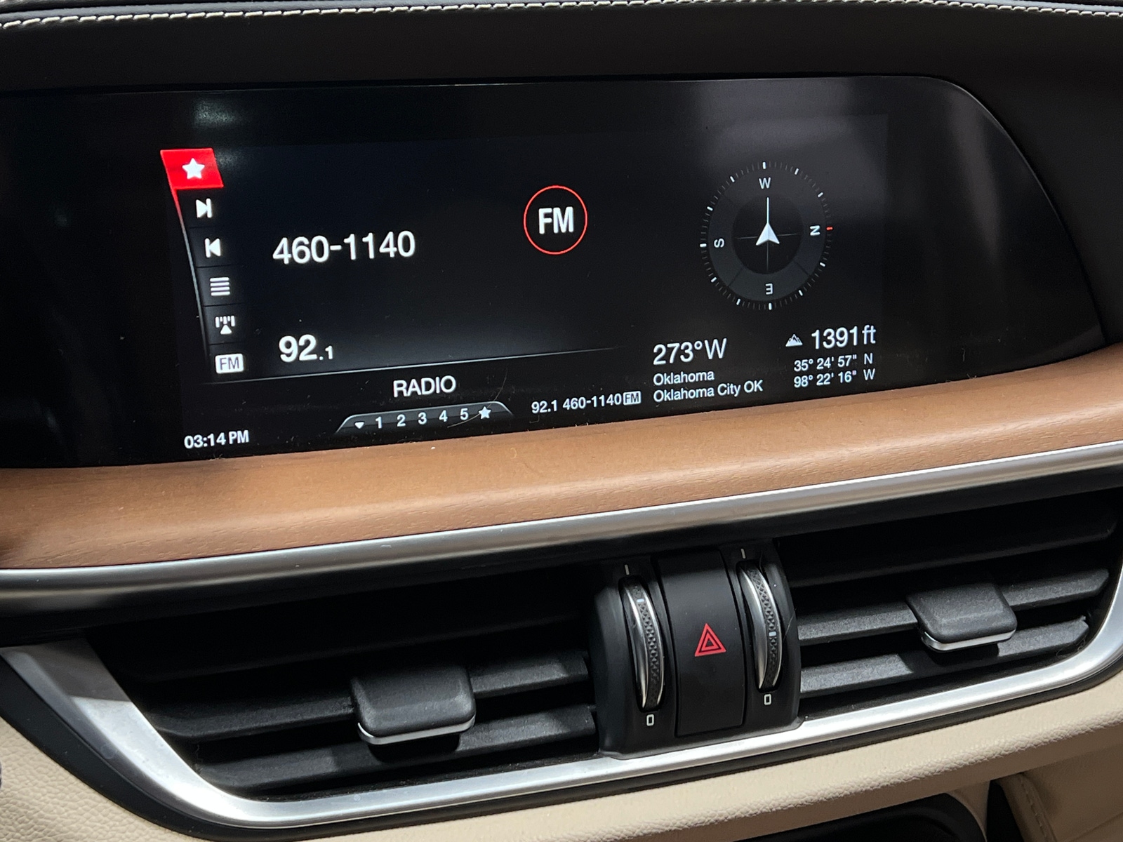 Thumbnail: 2019 Alfa Romeo Stelvio - 3