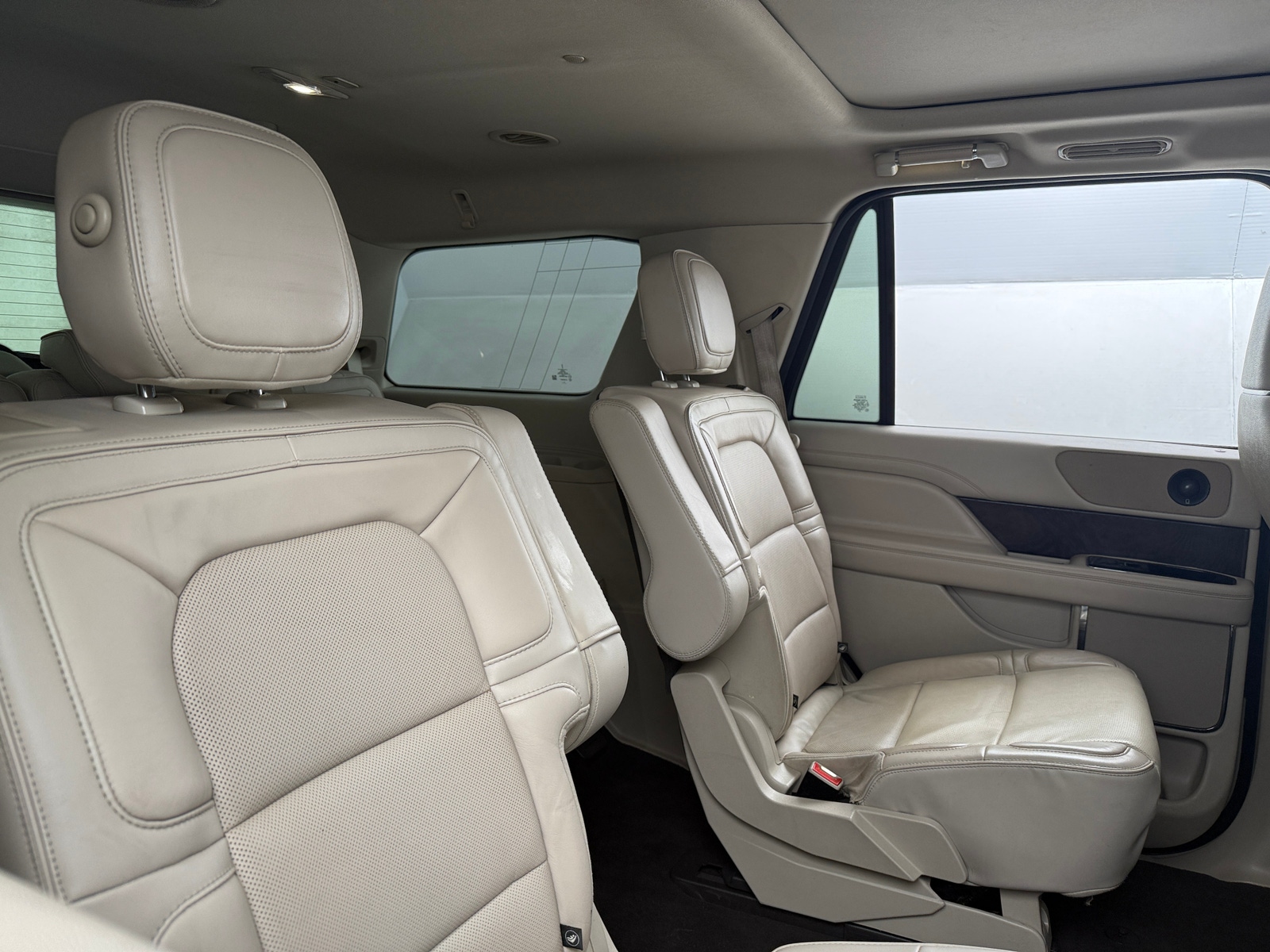 Thumbnail: 2019 Lincoln Navigator - 5
