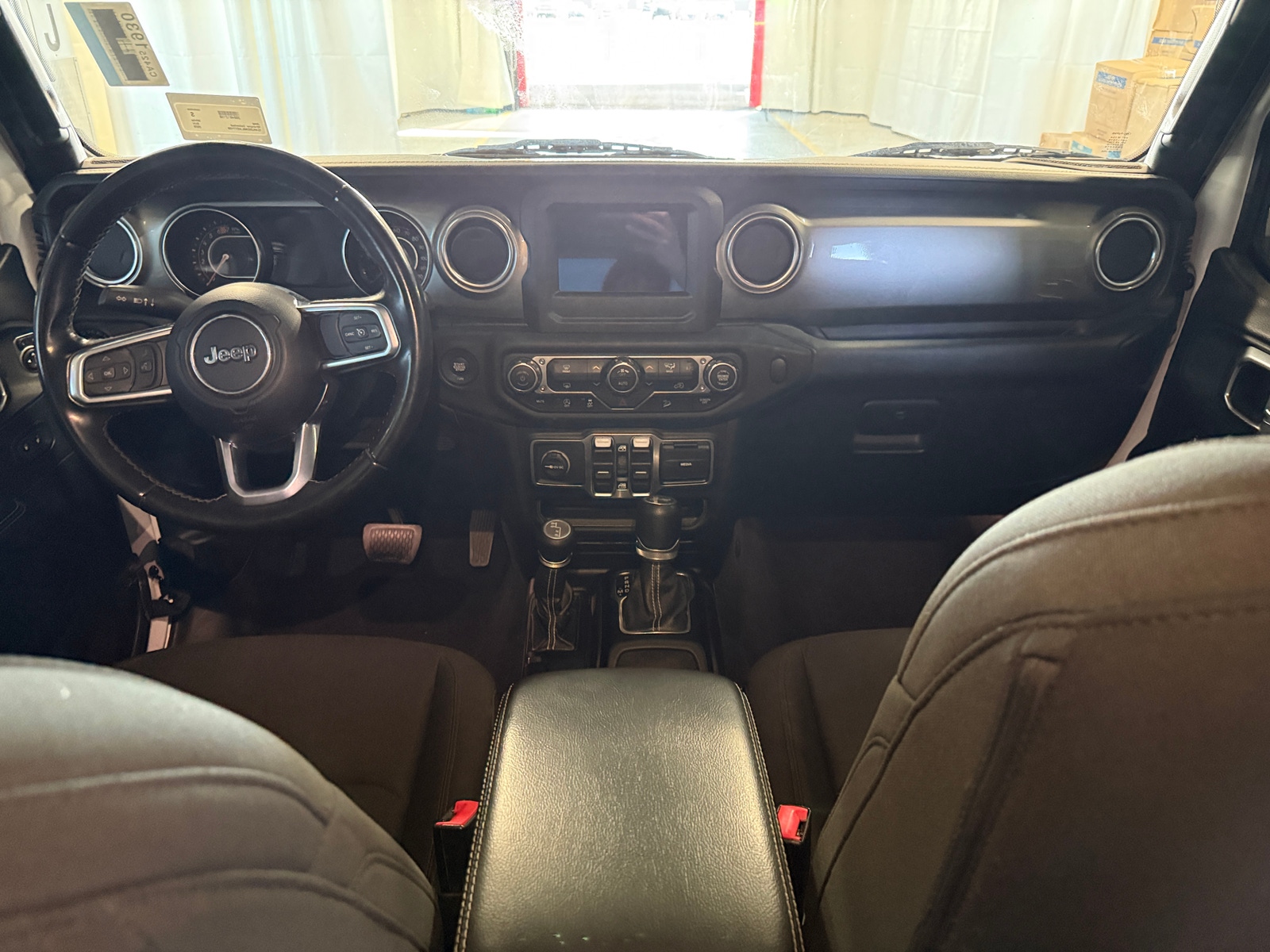 Thumbnail: 2020 Jeep Wrangler - 3