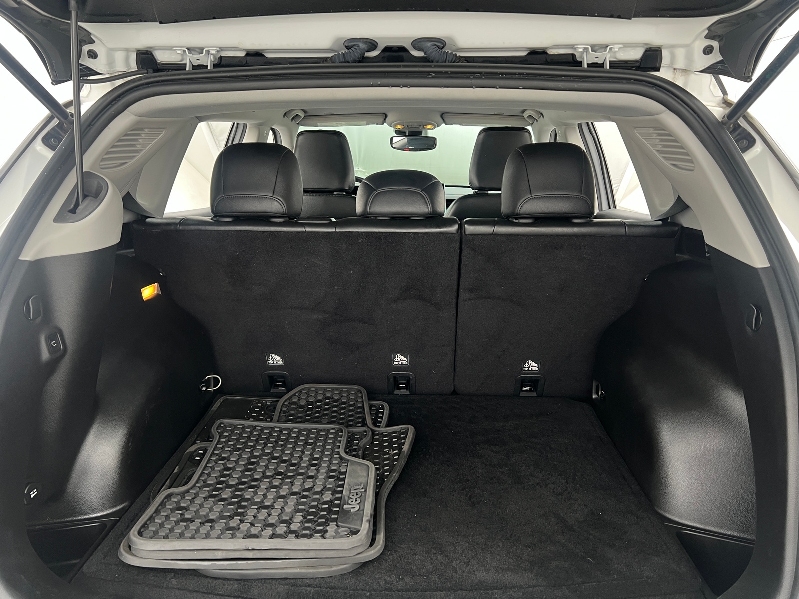 Thumbnail: 2022 Jeep Compass - 6