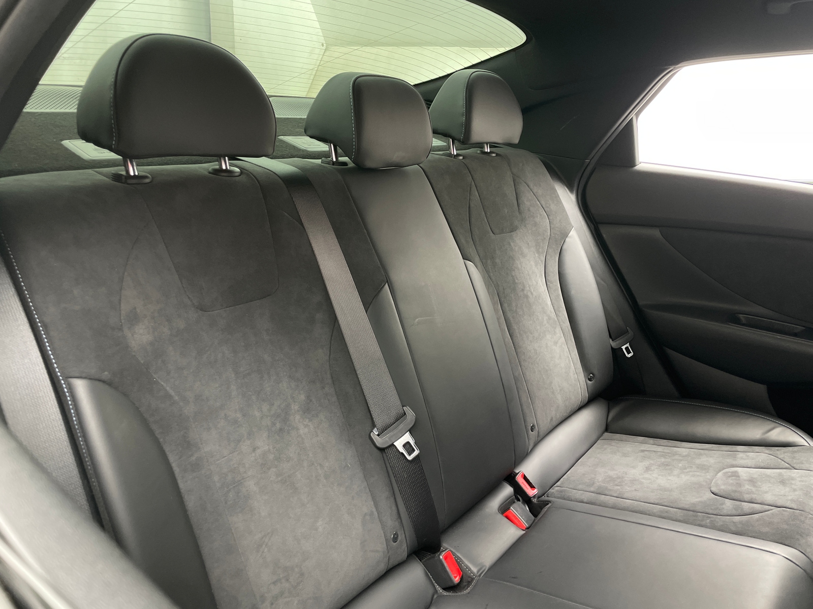 Thumbnail: 2022 Hyundai Elantra - 5