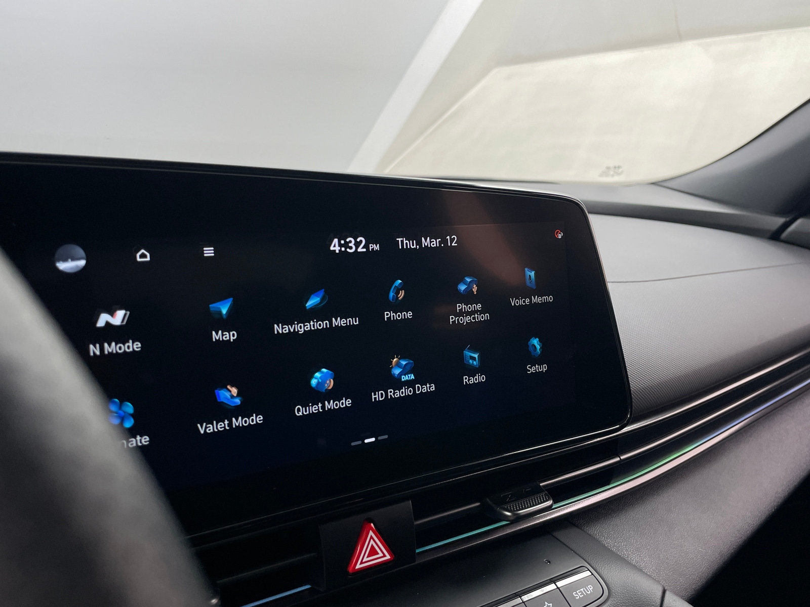 Thumbnail: 2022 Hyundai Elantra - 3