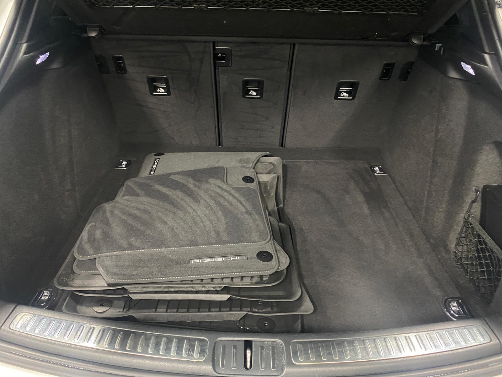 Thumbnail: 2018 Porsche Macan - 7