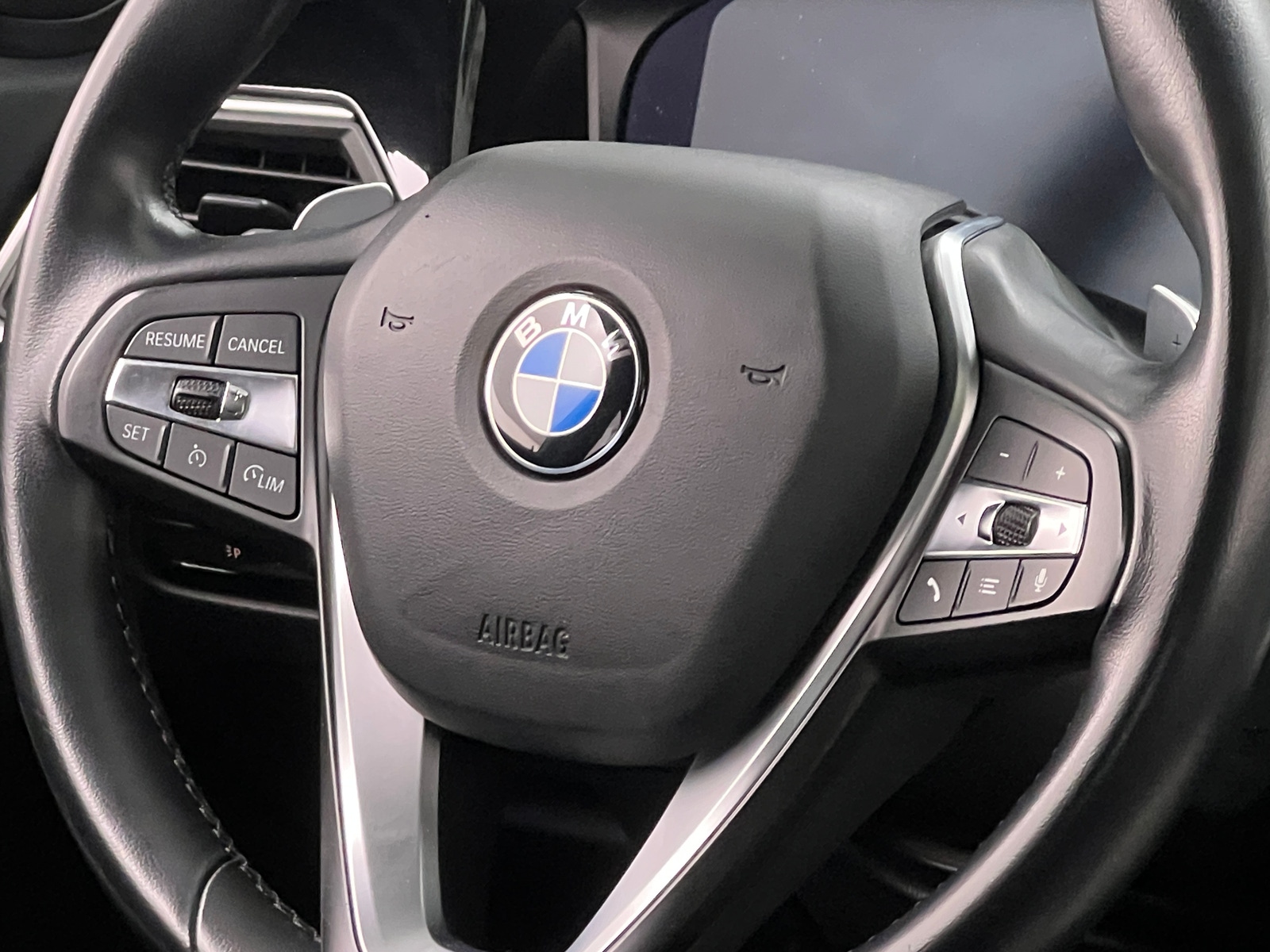 Thumbnail: 2020 BMW 3 Series - 4