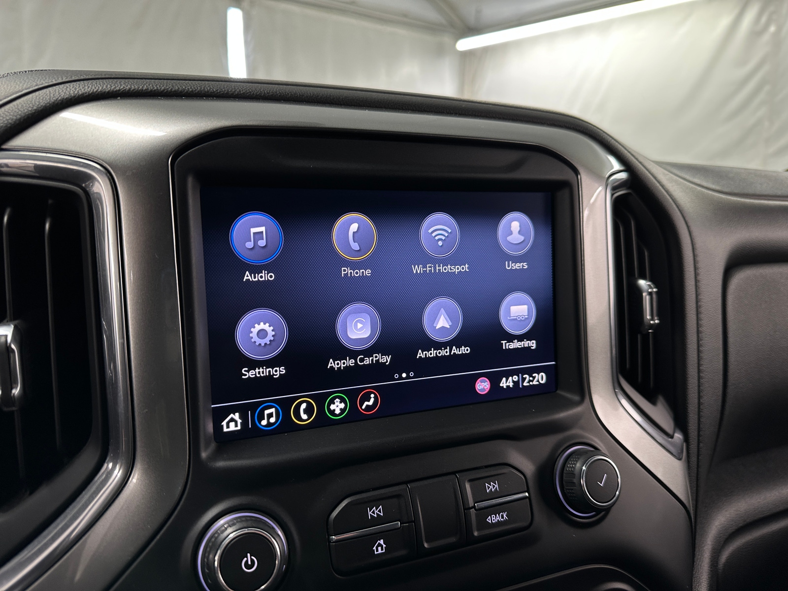 Thumbnail: 2019 Chevrolet Silverado 1500 - 4