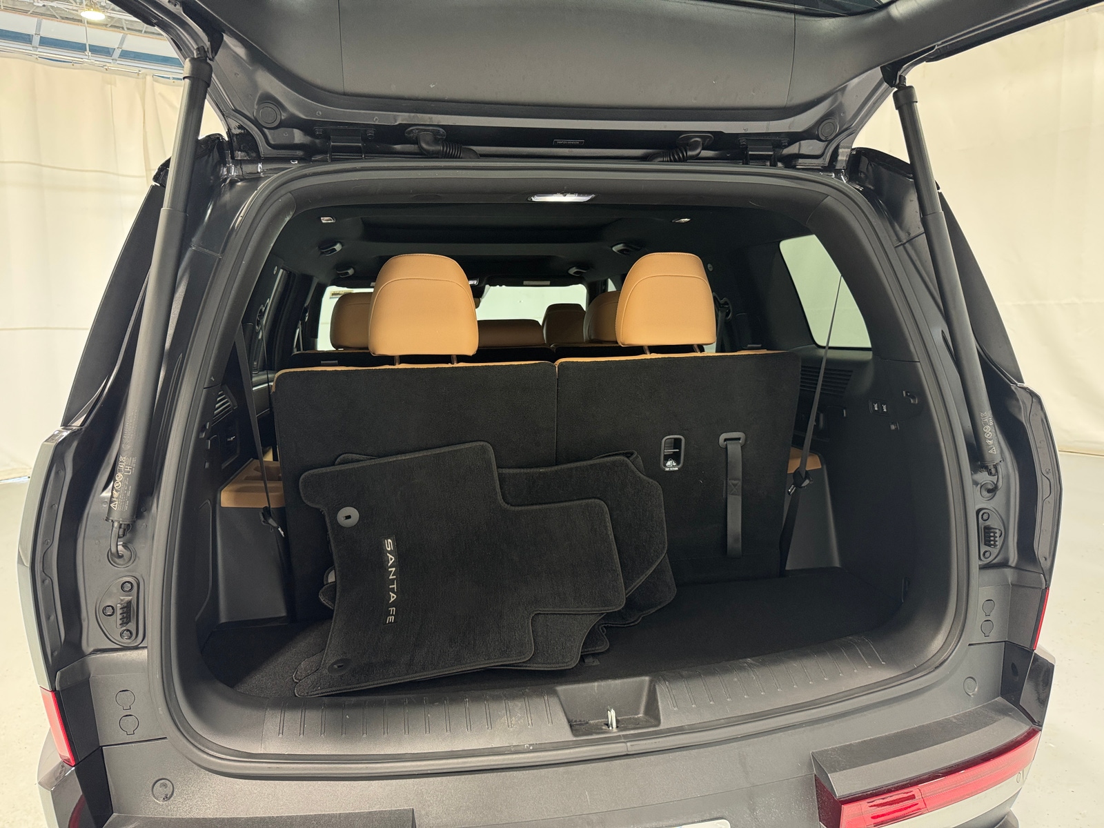 Thumbnail: 2024 Hyundai Santa Fe - 6