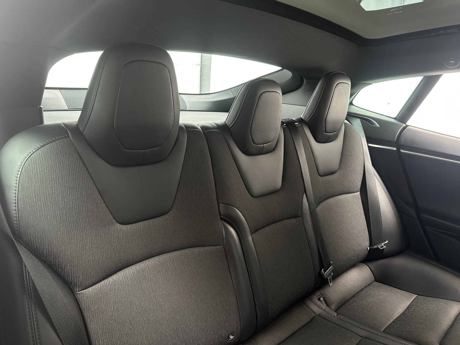 Thumbnail: 2017 Tesla Model S - 5