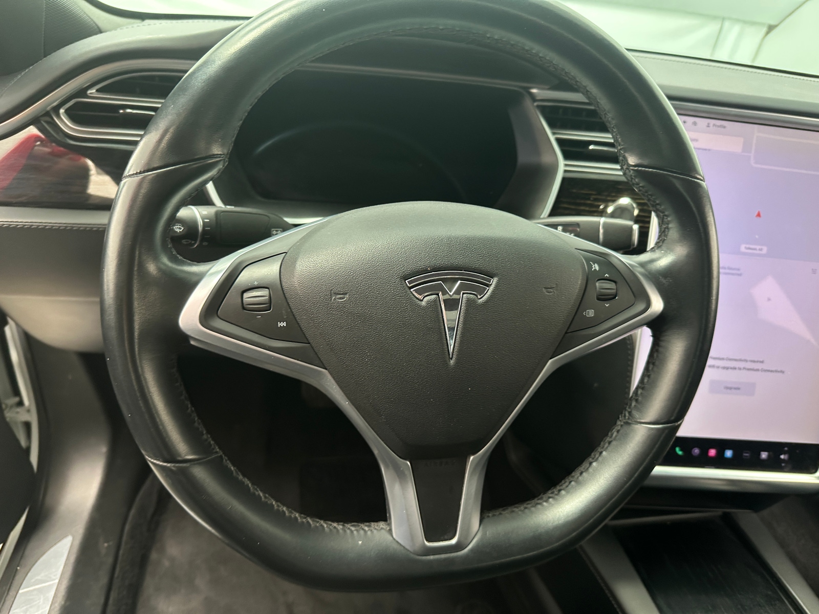 Thumbnail: 2017 Tesla Model S - 4