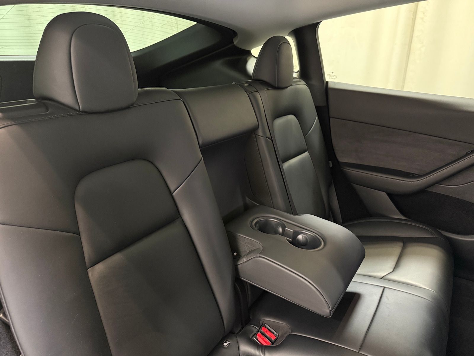 Thumbnail: 2023 Tesla Model Y - 6