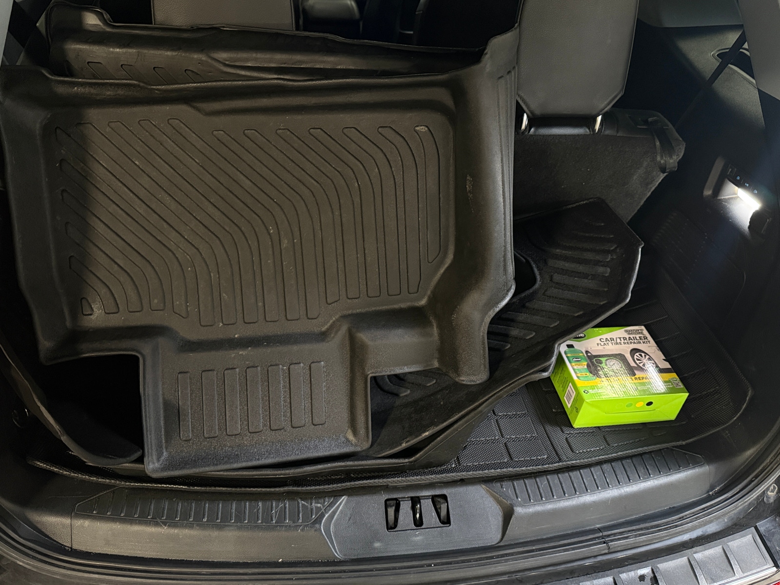 Thumbnail: 2022 Ford Explorer - 6