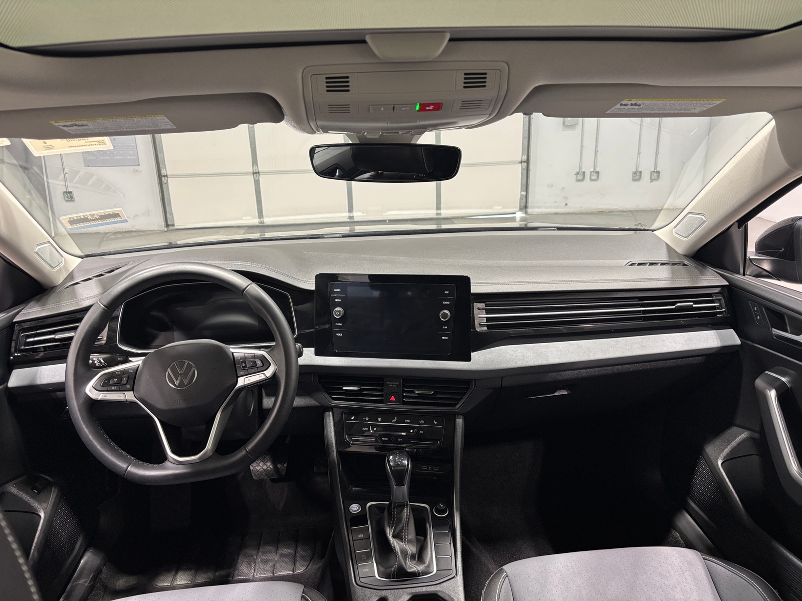 Thumbnail: 2025 Volkswagen Jetta - 2